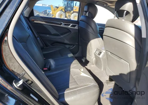 2016 Hyundai Genesis 3.8L z USA, uszkodzony, nr VIN KMHGN4JE4GU117287